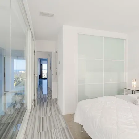 Fidalsa Moet & Chandon Sea Views * 瓜尔达马尔·德尔·塞古拉